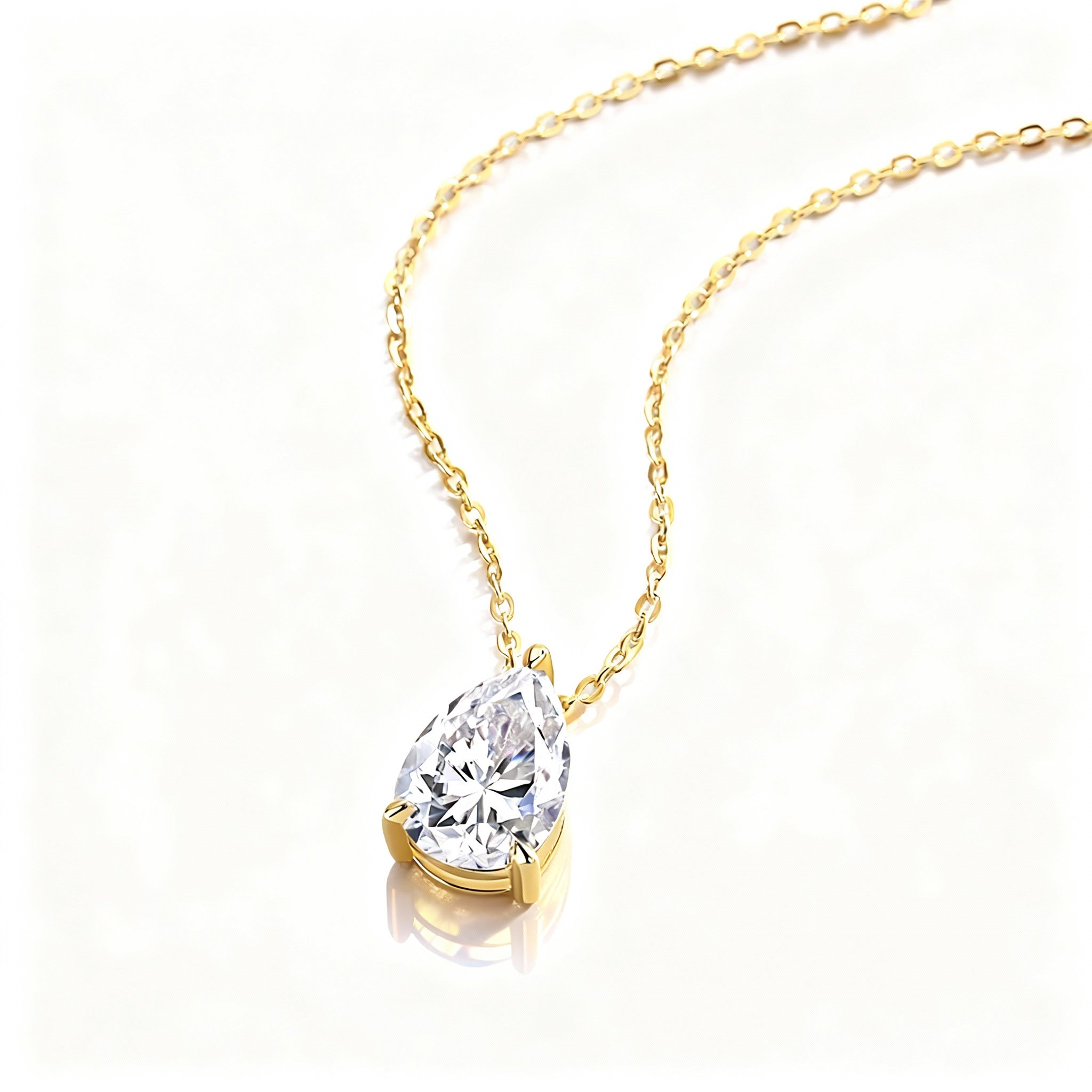 The Lumière Teardrop Pendant